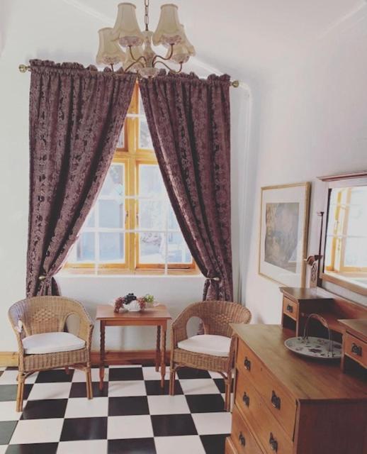 Lord Carnarvon Guesthouse Eksteriør billede